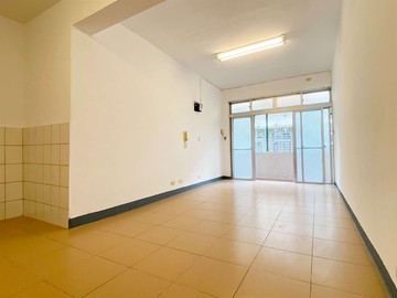 象山步道公寓三樓【住商江紀緯Steven】｜台北市信義區信義路五段