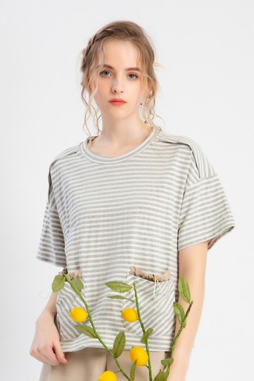 MW 圓領條紋皺褶抽雙口袋短袖上衣