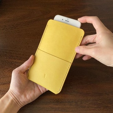 黃蘗染皮革丨客製化尺寸手機套【spot すぽっと】