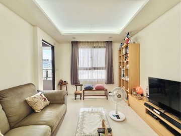 北屯黃金地段｜收租自用皆宜｜兩房兩衛休旅車｜台中市北屯區文心路四段