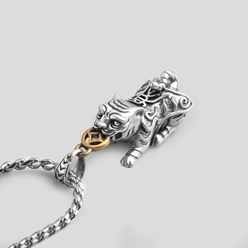 【JK銀飾】平安招財‧虎爺 純銀吊墜／925純銀【吊墜、招財、保平安、咬錢】