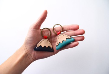 富士山鑰匙圈 Fuji  皮革富士山 【免費客製刻字1-7個字】