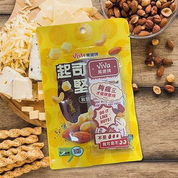 萬歲牌 起司乾酪堅果椒鹽風味(附貼紙)80g【小三美日】 DS025778 零食 點心 下午茶 下酒 宵夜 消夜