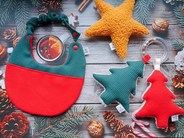 津Handmade 兩件組/圍兜/安撫手搖鈴玩偶/聖誕禮盒/彌月禮盒/限量