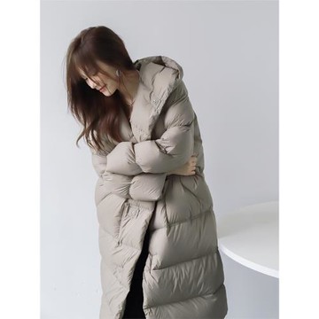 MZOMXO巫師帽輕薄90白鴨絨羽絨服女韓版系帶暗扣顯瘦長款過膝外套