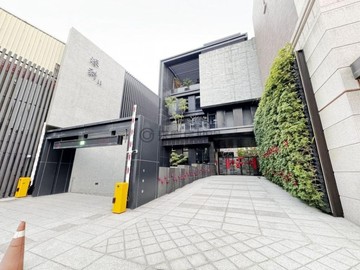鳳鳴重劃區學區旁深耕II全新未使用透天店面｜新北市鶯歌區永和街