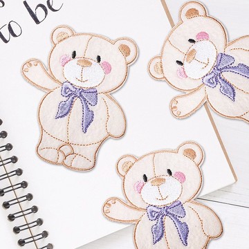 【刺繡布貼】蝴蝶結泰迪熊