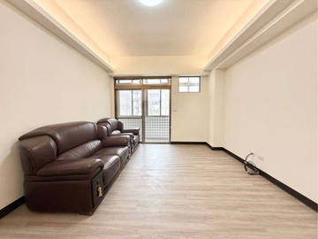 太子新象｜屋況極佳室內27坪｜三房電梯直達休旅車位｜台中市北屯區興安路二段