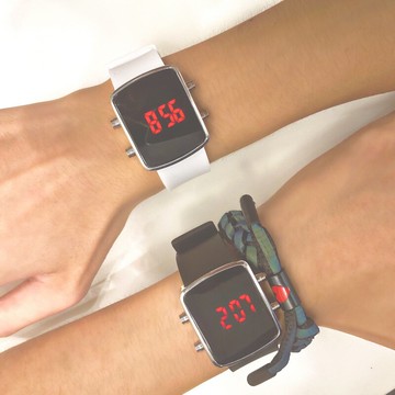 ins風簡約氣質LED電子表精英律師戴溪藍盈瑩同款手表女運動小方表