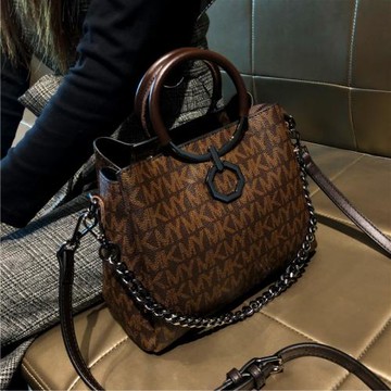 香港品牌包包2025新款潮休閑真皮單肩包質感百搭手提斜挎水桶包女