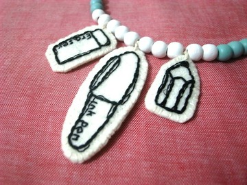 素描風木珠文具刺繡項鍊