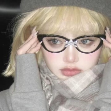 貓眼黑框近視眼鏡女2025新款歐美風復古辣妹鑲鉆素顏平光鏡方圓臉