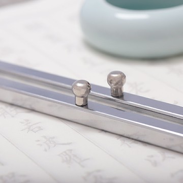 大山皮紙鎮尺學生成人創意日式白鐵鎮紙書法正尺壓紙壓書器書法國畫文房四寶金屬文鎮擺件一對21cm小號紙鎮