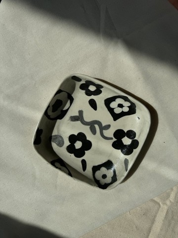 經典黑白花卉盤/碟