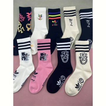 Adidas 三葉草Disney聯名系列卡通圖案休閒運動襪 HK0352 男女款運動襪