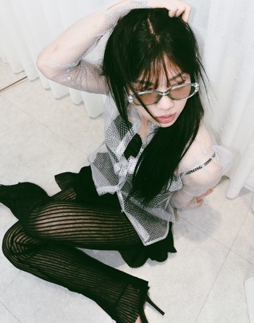 打褶透視喇叭褲裙 (黑)