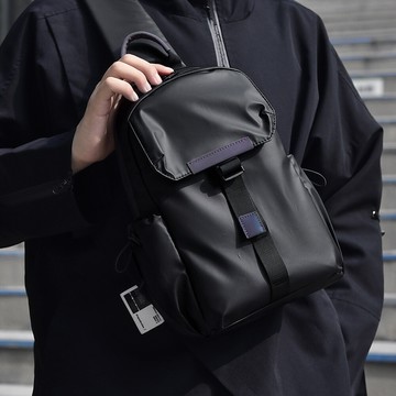 好背客howback時尚簡約胸背包/防潑水斜背包/隨身便攜包/單肩包-黑