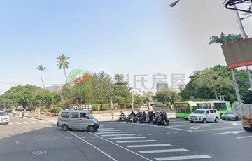 專任｜台中公園旁吃市低總價黃金店面｜台中市中區公園路