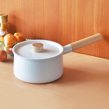 小泉誠 kaico日製原木單柄琺瑯牛奶鍋(附蓋)-2.2L 單一規格