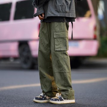 軍綠色工裝褲男春秋復古cityboy高街褲子直筒寬松闊腿褲休閑長褲
