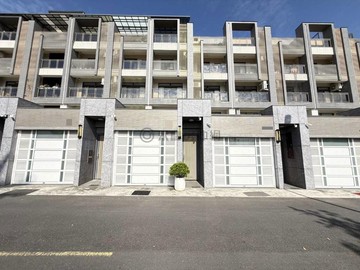 豐嶸名家★7年新屋★ 大地坪電梯4套房車墅｜高雄市鳥松區美勝六街