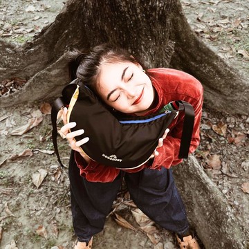 【DOUGHNUT】防潑水 手提/肩背/斜背 3用 小半月包 穿搭-黑 YU