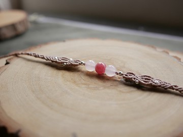 RB8/FW22~紅紋石(菱錳礦) l 粉晶 l 南美蠟線 l 手工編織 l 手環