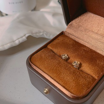 日本 K18 幸運耳環