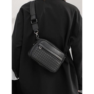 新款青年編制單肩包男士時尚韓版編織包斜跨包潮牌運動斜挎小方包