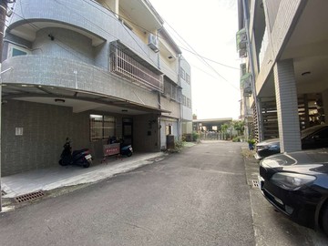 ⚠️賠售真的超值物件 霧峰7米大面寬透天，可停雙車｜台中市霧峰區民生路