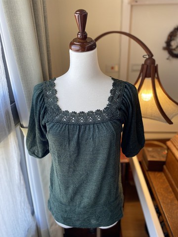 深綠蕾絲方形領口古著短袖針織上衣