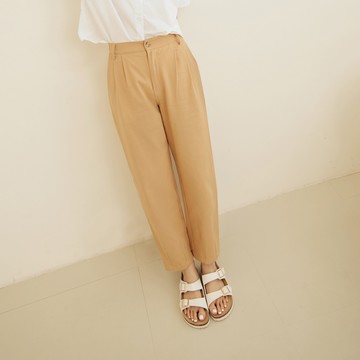 OB嚴選 純棉素色後鬆緊打褶直筒褲 《BA7244》大尺碼/現貨/女裝