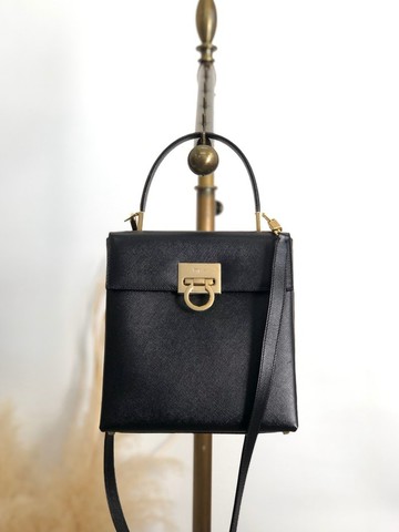 【日本直送 名牌中古包】Salvatore Ferragamo 手提包 黑色 Gancini 皮革 壓紋 2way vintage zaxbv3