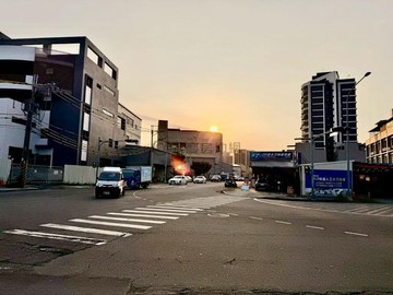 鳳山臨路文龍東路公園旁乙種工業用地｜高雄市鳳山區牛潮埔段