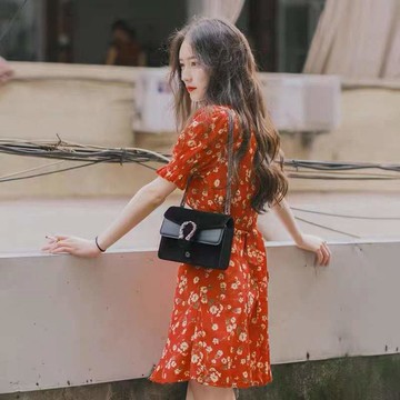 女裝2022年春夏新款藝術生奶甜高級感vintage初戀后媽奶乖連衣裙
