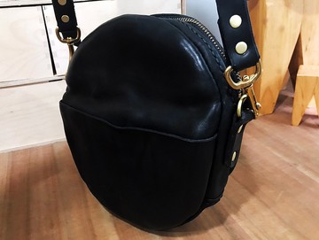 以軟吉石 側背包