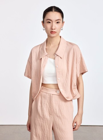 輕盈翻領短版襯衫