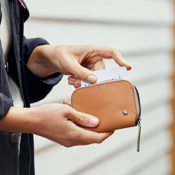 【澳洲Bellroy】Folio Mini RFID 植鞣皮拉鍊短夾 台灣公司貨