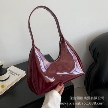 跨境漆皮亮面包包女法棍月牙包女士單肩包女手提包質感時尚腋下包