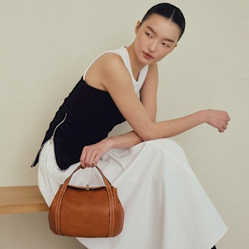 ZODENCE LUCY義大利植鞣革手提斜背燈籠包-經典駝
