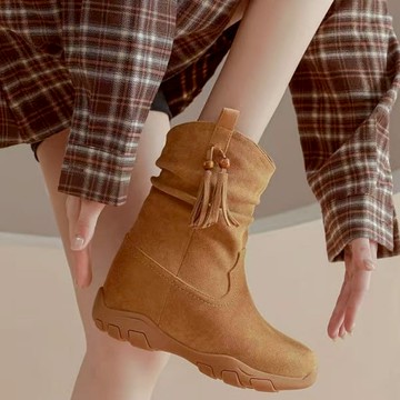 白鳥麗子 [現貨快出] 街頭V口抓皺流蘇側拉鍊圓頭厚底短靴內增高靴