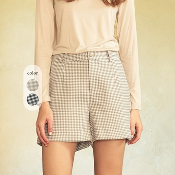 OUWEY歐薇 經典俐落時髦千鳥格織紋鬆緊修身短褲(兩色；S-L)3224166010