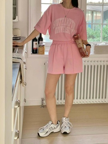 韓國東大門正品 運動休閒 寬鬆字母短t+鬆緊短褲 套裝 兩件套