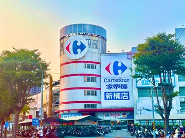 仁翔臨路車庫透天｜高雄市楠梓區清安街