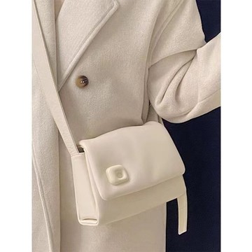 日韓水漾 女包PU皮小方包百搭時尚純色清新斜背包-白色