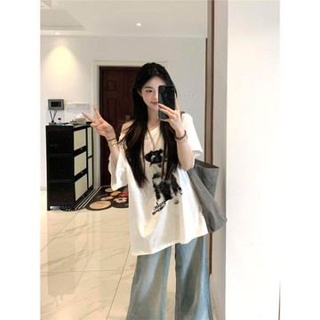 2025夏季新款斜肩小狗印花短袖T恤女百搭白色辣妹ins風一字肩上衣