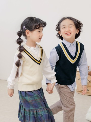 撞色V領學院風針織背心