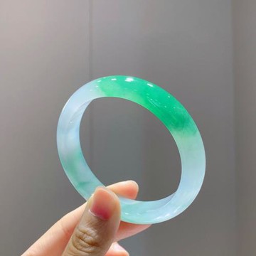 冰種翡翠手鐲飄花正圈少女款緬甸老坑玉石貴妃鐲子送禮飄綠玉手鐲