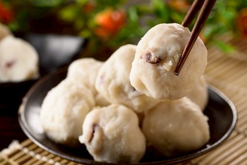 魚丸上華 全館滿8免運 特選花枝丸600g 火鍋料 鍋物 炸物 氣炸鍋料理 燒烤食材 加熱即食 防疫囤貨 快速出貨 台灣樂天市場