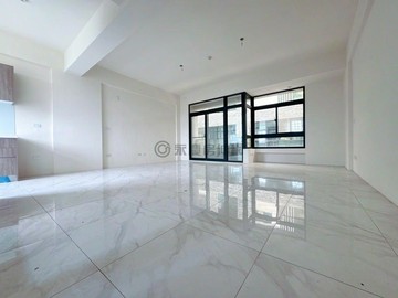 近全新御國雙車位美墅｜苗栗縣頭份市中華路